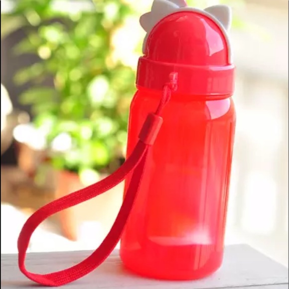 ⭐️Hello kitty water bottle - Picture 6 of 8